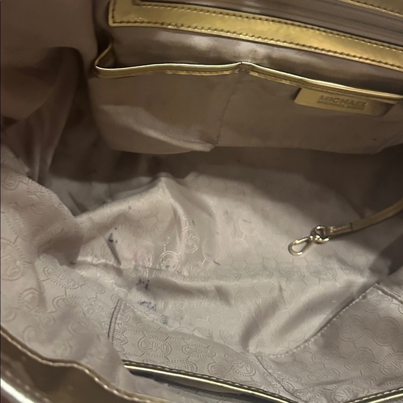 Michael Kors flower perforated travel tote - Picture 8 of 10